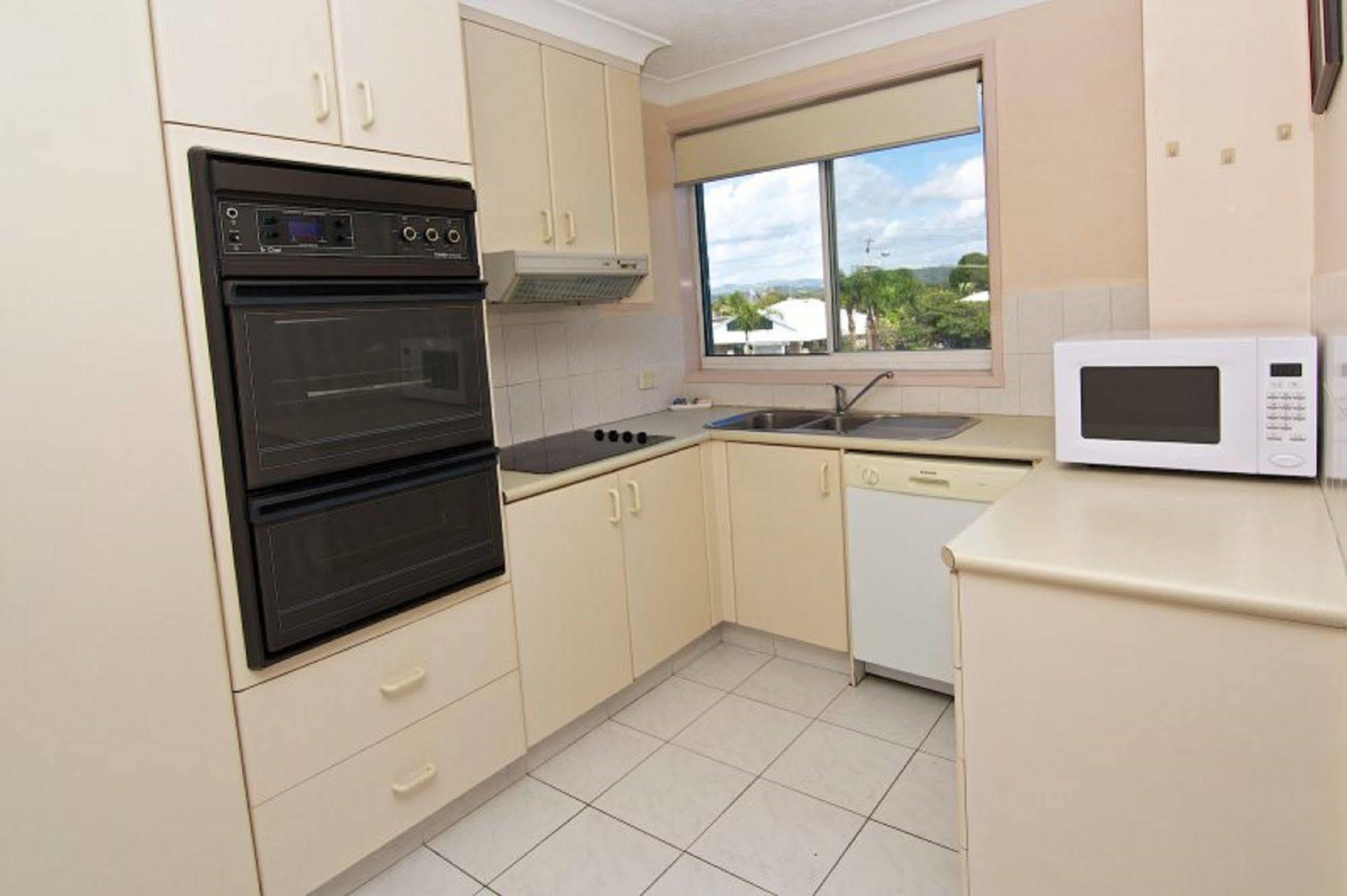 Palm Beach Holiday Resort Gold Coast Exterior foto